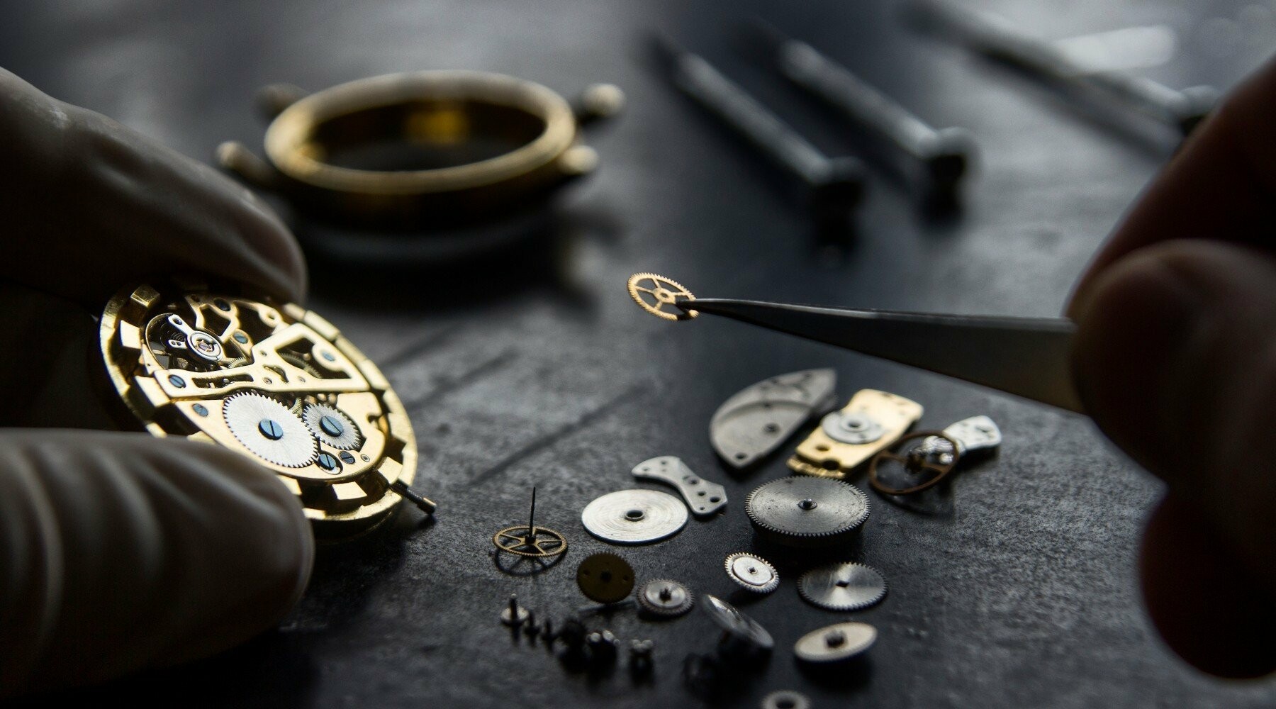 Entretien et réparation de montres Entretien et réparation de montres